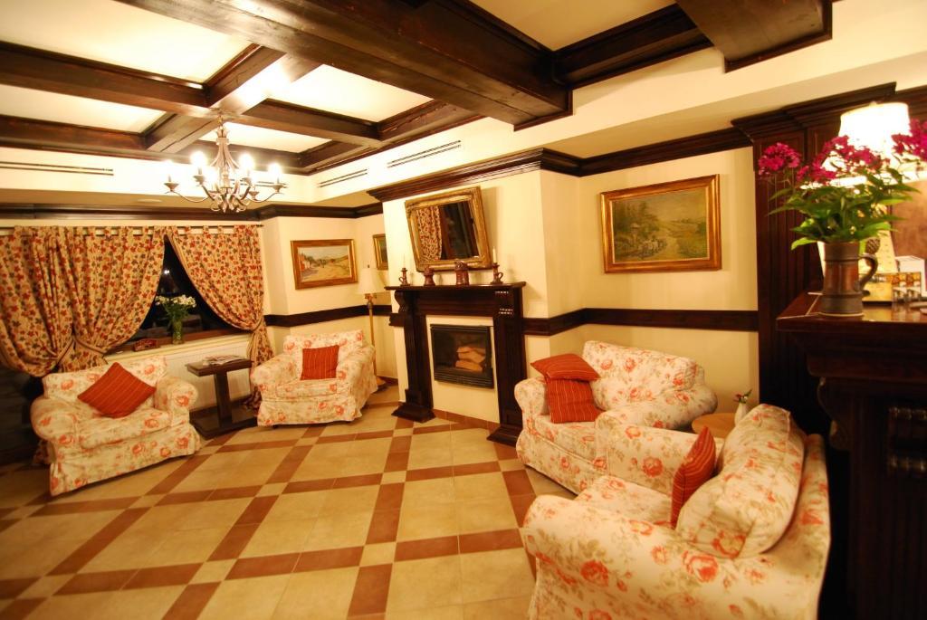 Nobillis - Carpathian Residence Pestera  Ngoại thất bức ảnh